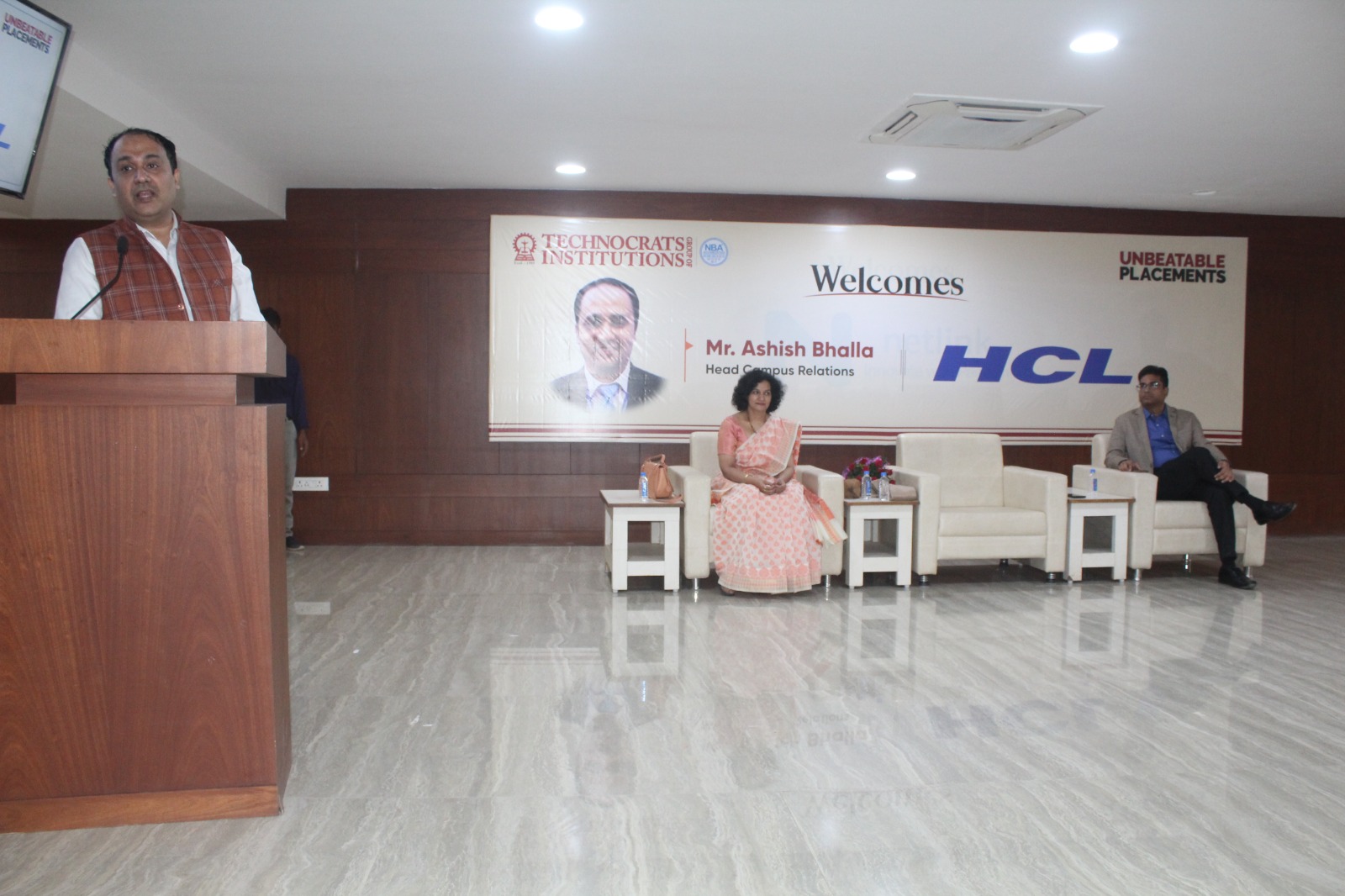HCL Tech